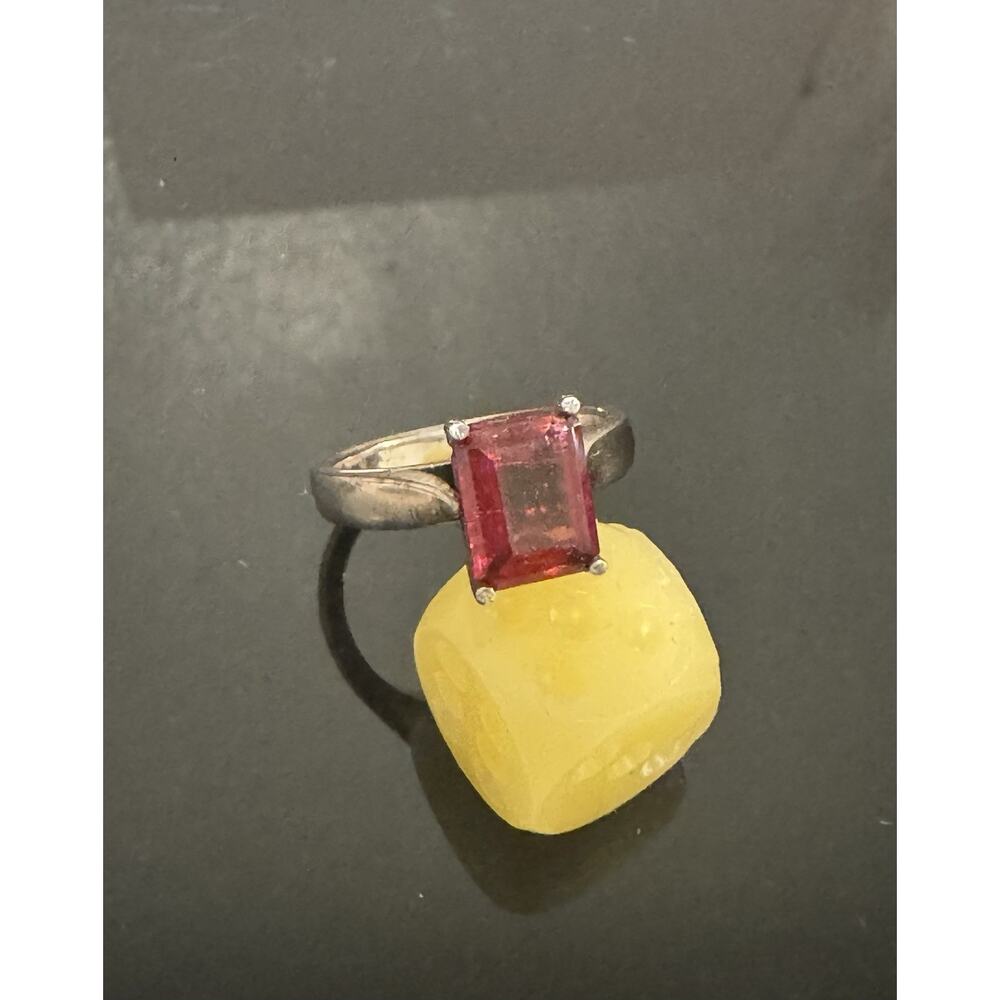 Size 6 Natural Garnet Ring, Silver Band 9x7x5mm Stone